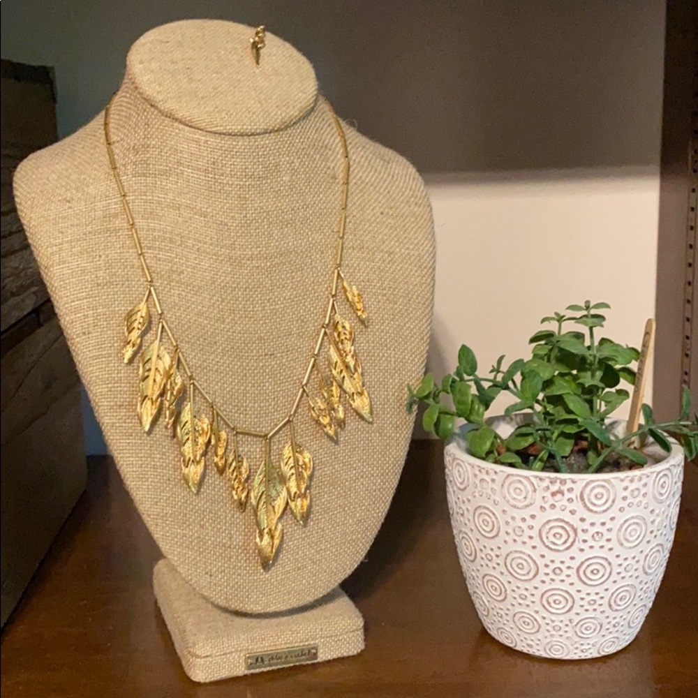 Chloe+Isabel necklace (EE)